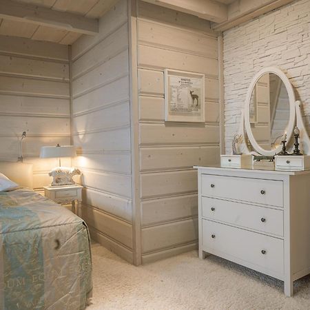 Kwiat Sniegu Deluxe Kolo Gubalowki Nowe Bystre ภายนอก รูปภาพ
