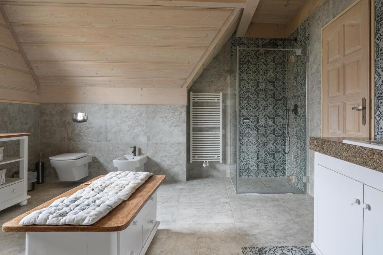 Kwiat Sniegu Deluxe Kolo Gubalowki Nowe Bystre ภายนอก รูปภาพ